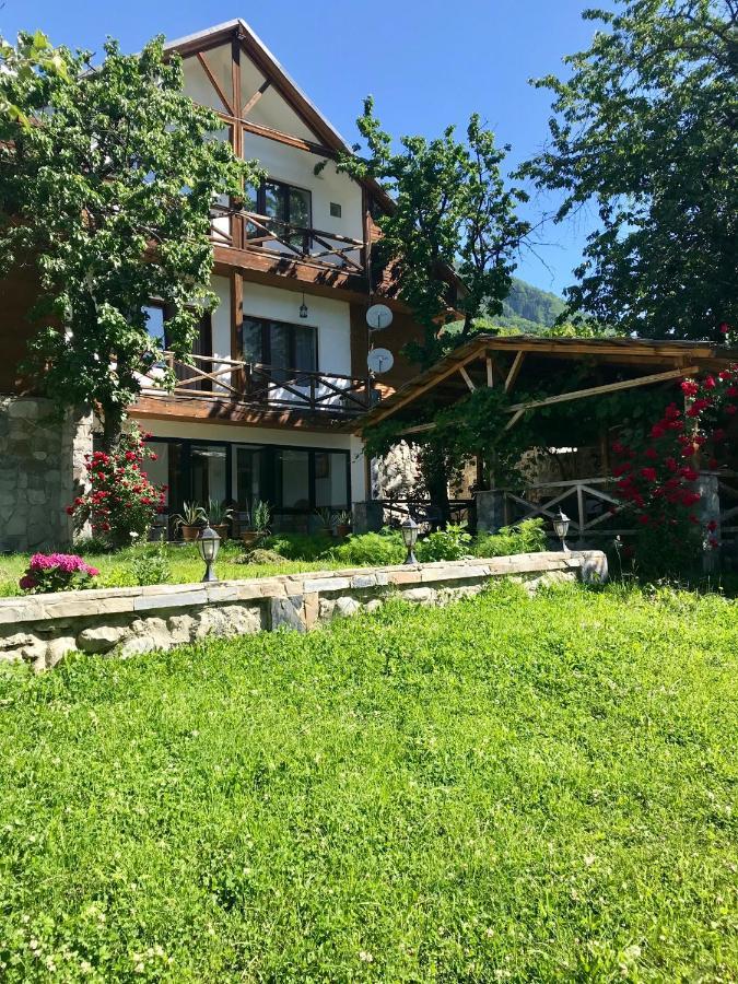 Hotel Chubu Mestia Kültér fotó